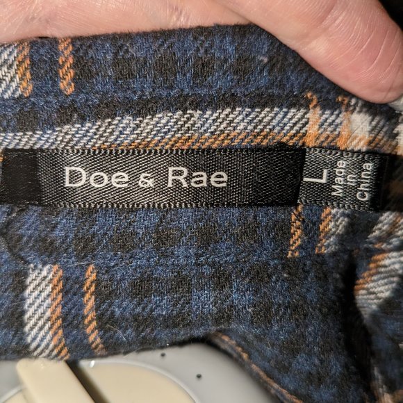 Doe & Rae Plaid Navy Blue Mustard Yellow an White Button Down Shirt SIZE L - Picture 3 of 5